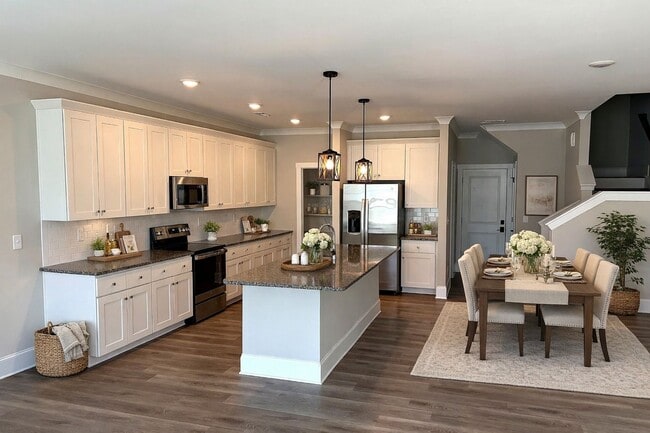 Building Photo - 3BR Townhome • End-Unit • New Build • 2-Car Garage