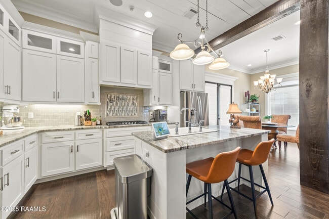 Building Photo - 311 Oats Dr