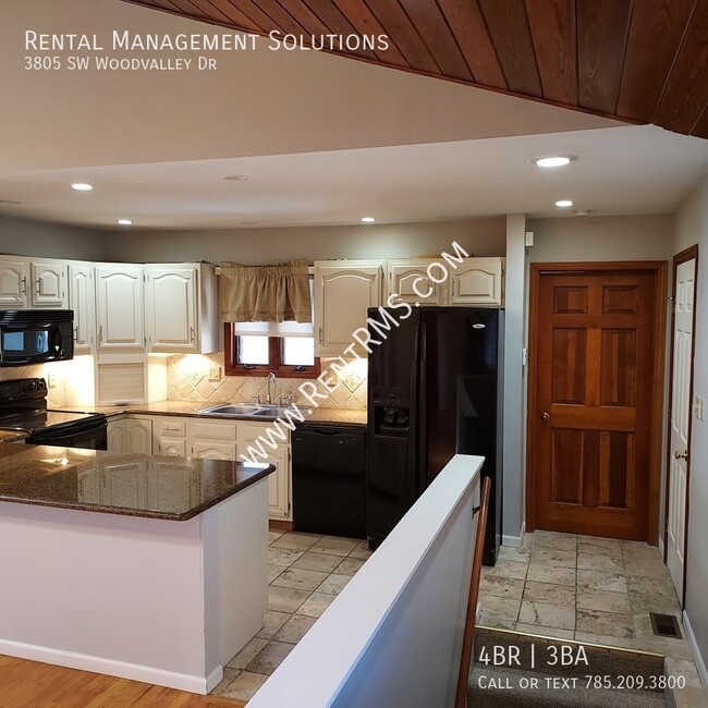 Building Photo - 3805 SW Wood Valley Dr