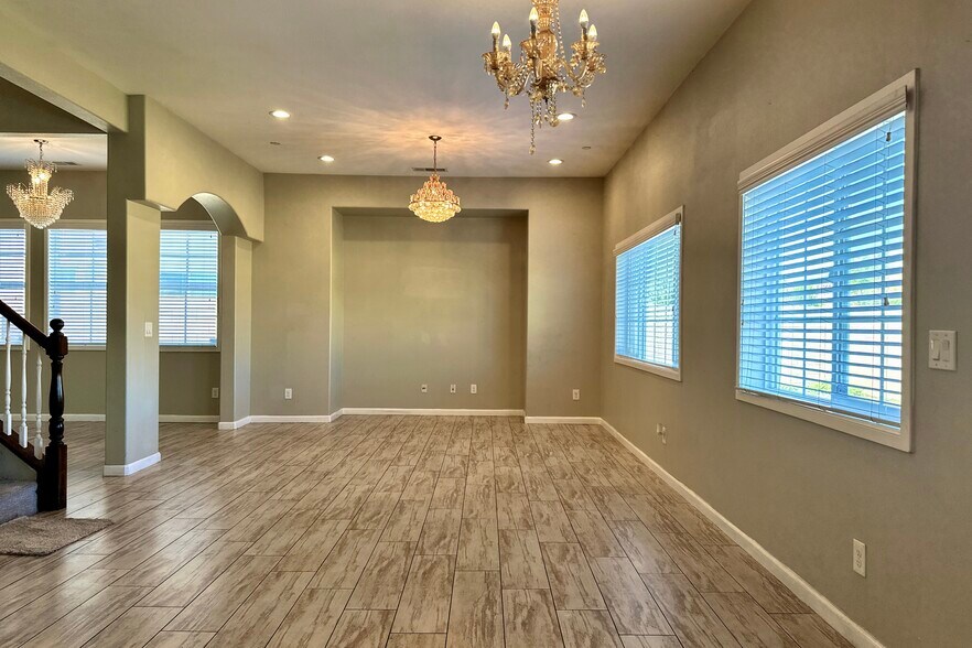 Building Photo - 16628 Atlas Ln