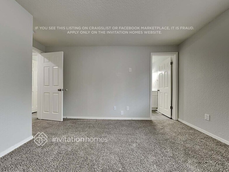 Building Photo - 5936 Danials Loop SE