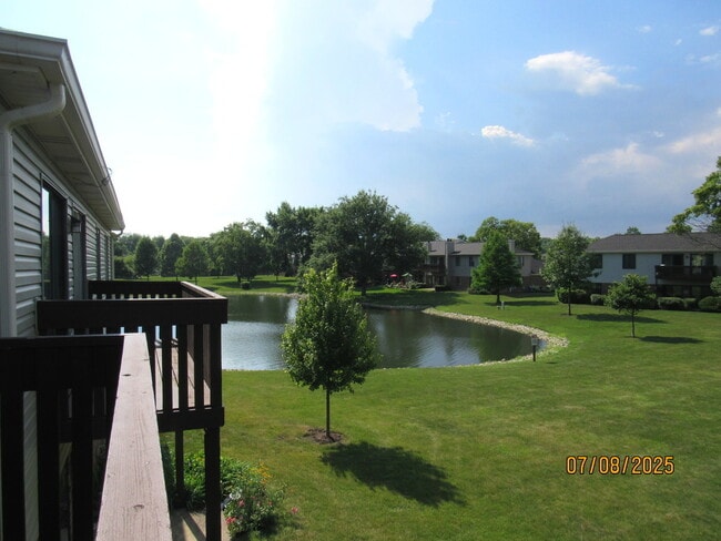 Building Photo - 950 Cumberland Ct