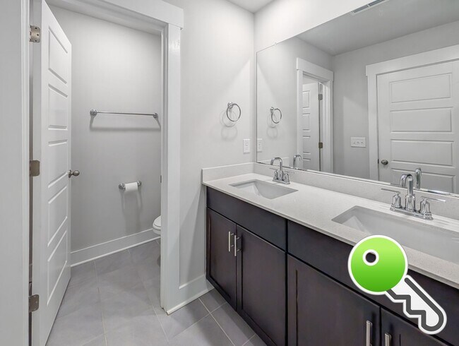 Building Photo - Beautiful 3 Bed / 2.5 Bath Home with Garage in Simpsonville