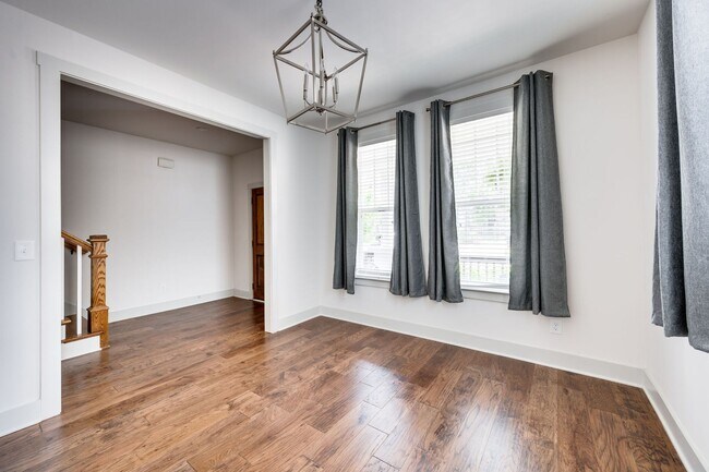Building Photo - Beautiful 3BE/2.5BA by Invent Communities/...