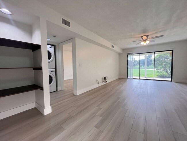 Building Photo - 2061 Keystone Dr