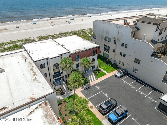 Building Photo - 2343 Costa Verde Blvd