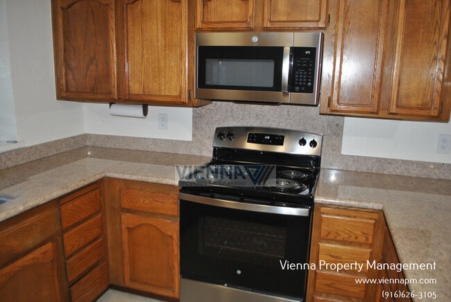 Building Photo - 4710 El Cid Ct