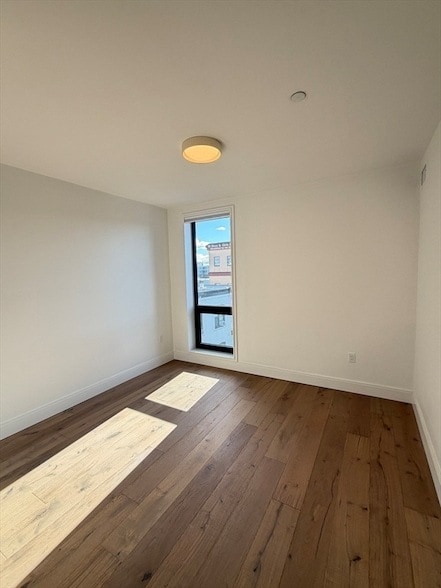 Building Photo - 1121 Dorchester Ave