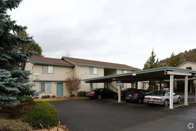 Primary Photo - Shadow Butte Apartments