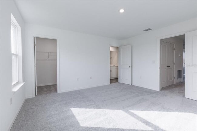Building Photo - 3316 Thicket St