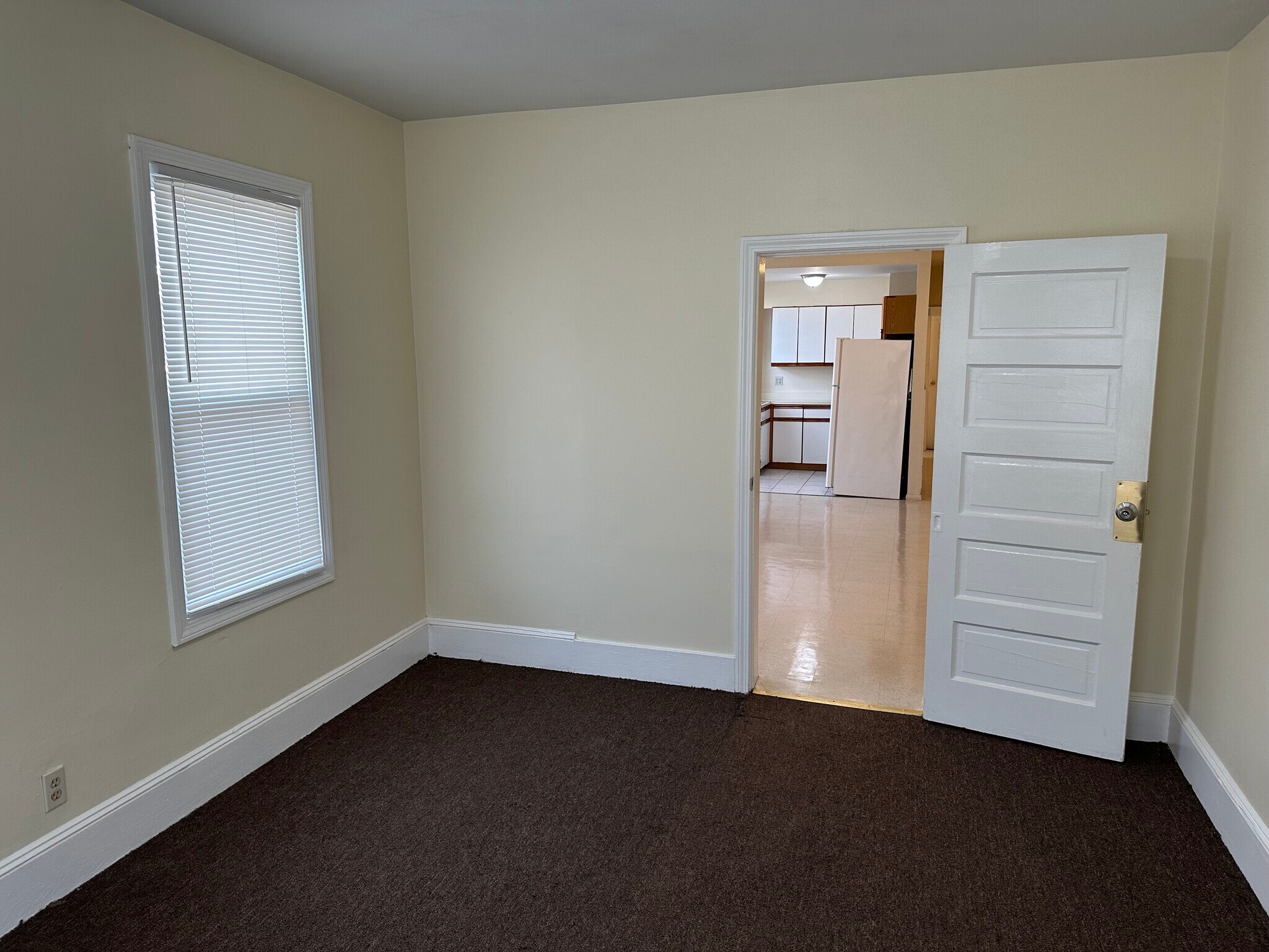 Building Photo - 810 Brock Ave