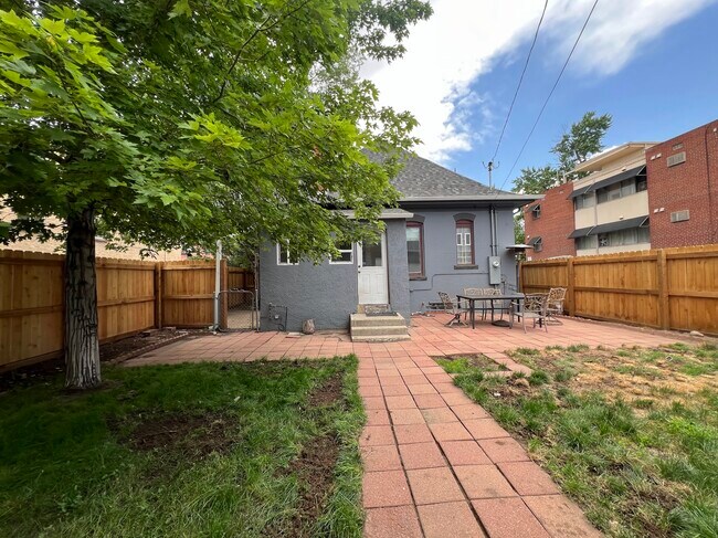 Building Photo - 144 S Emerson St