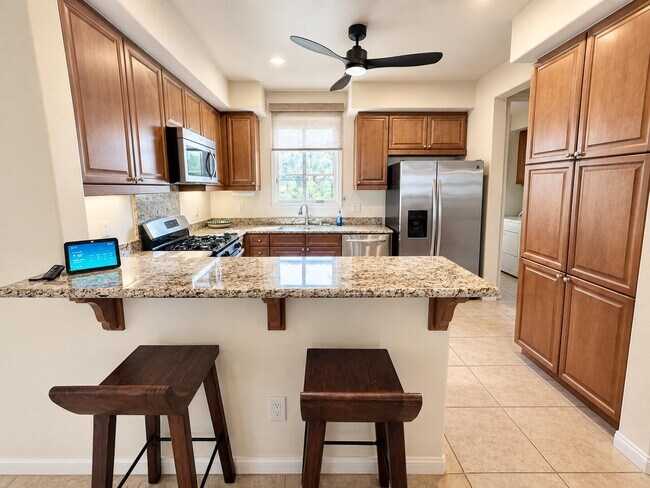 Building Photo - 48416 Legacy Dr