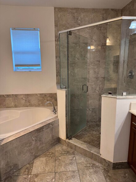 Building Photo - 1241 Via de Fossi