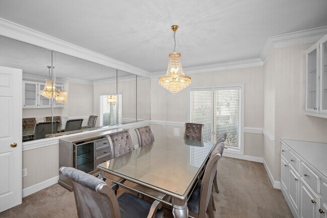 Building Photo - 601 Willow Point Ct