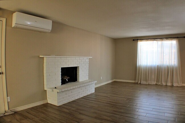 Building Photo - Beautiful 4-Bedroom Move-in Ready Home