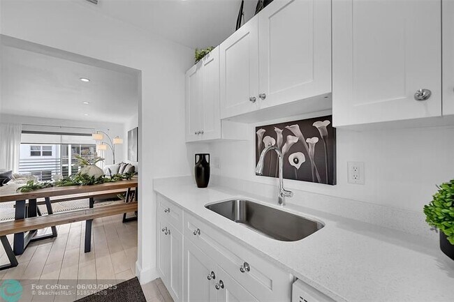 Building Photo - 1461 S Ocean Blvd