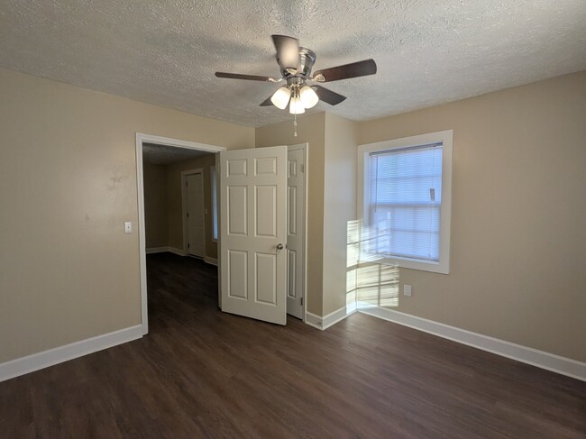 Building Photo - 7574 US-1