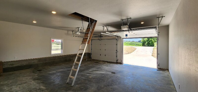 Building Photo - 504 Brian St