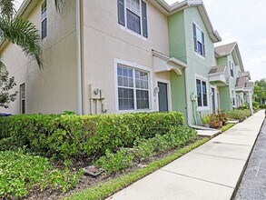 Building Photo - Forest Lake Townhomes 3618-101