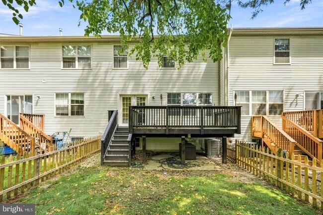 Building Photo - 40 Woodstream Ct