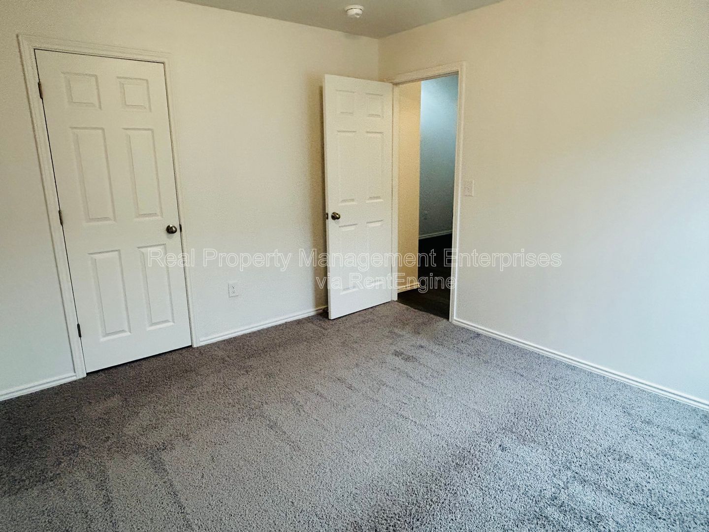 Building Photo - 11624 NW 96th St