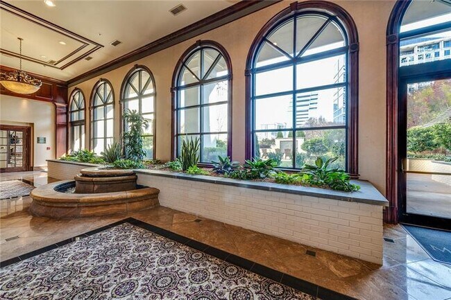 Building Photo - 3334 Peachtree Rd NE