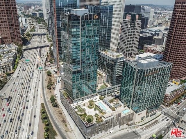 Building Photo - 889 Francisco St