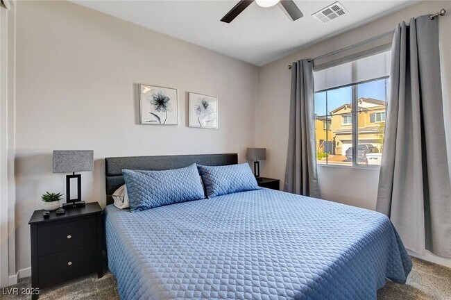 Building Photo - 871 Benning St