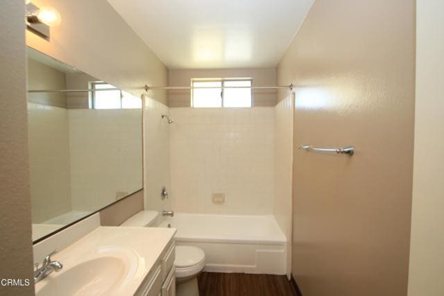 Building Photo - 2596 Sextant Ave