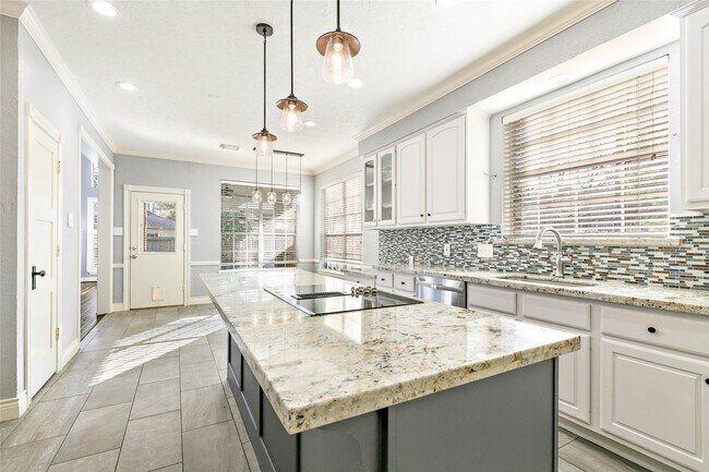 Building Photo - 3 Bough Leaf Pl