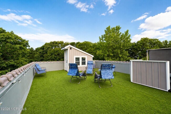 Building Photo - 401 Overlook Dr