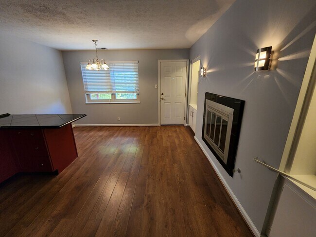 Building Photo - 2831GOOSECREEKRD