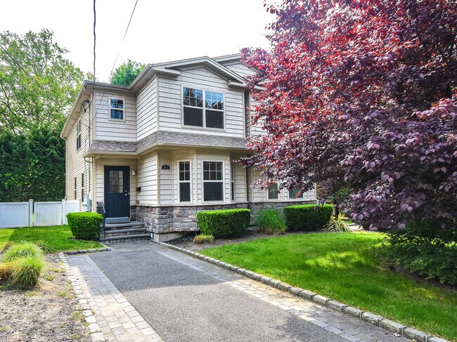 Primary Photo - 28 A Dunes Ln