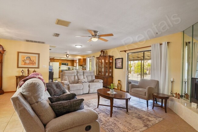 Building Photo - 3545 Chemehuevi Blvd
