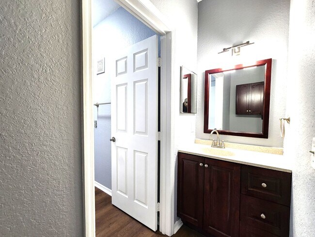 Building Photo - 3rd Floor Condo; Gated Community; Resort S...