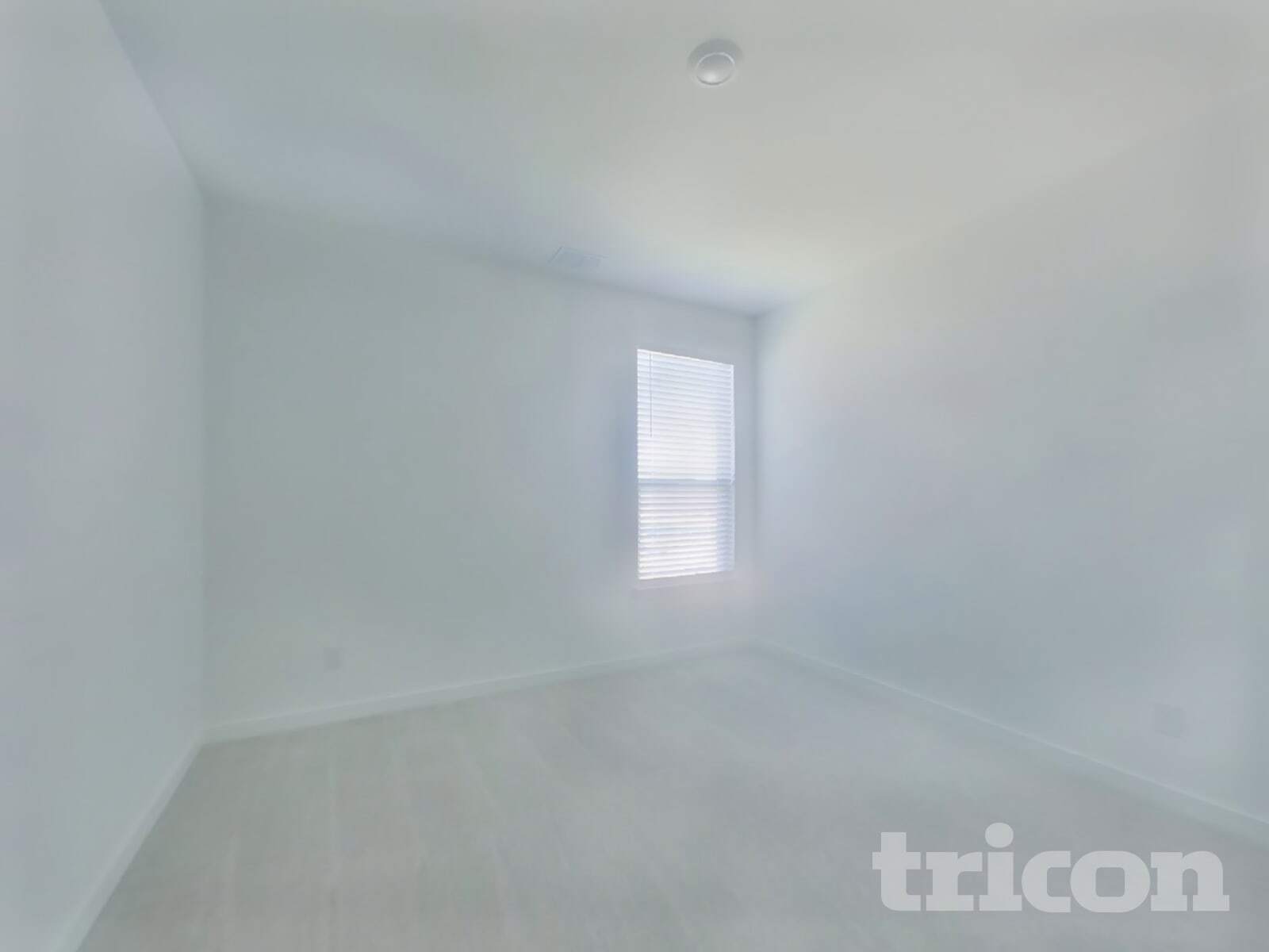 Building Photo - 448 Lone Star Dr