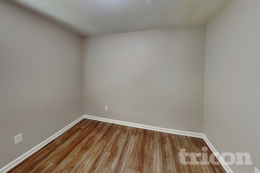 Building Photo - 7112 Windsong Way