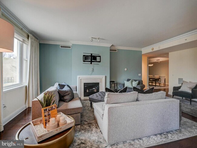 Building Photo - 801 Key Hwy