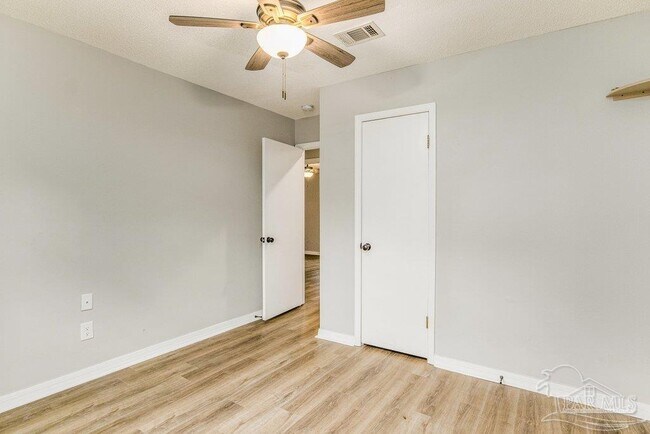 Building Photo - 5779 Wickford Ln