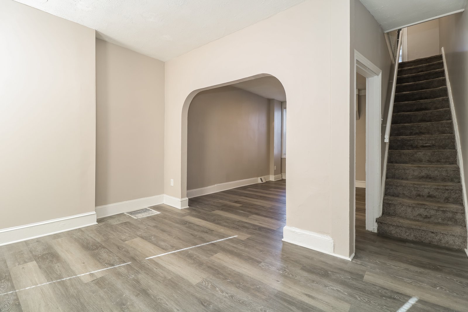 Building Photo - 1629 Dounton St