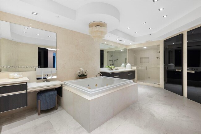 Building Photo - 7133 Fisher Island Dr