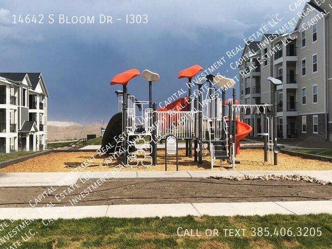 Building Photo - 14642 Bloom Dr