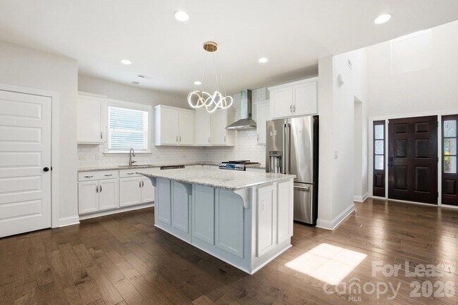 Building Photo - 6532 Wildbrook Dr