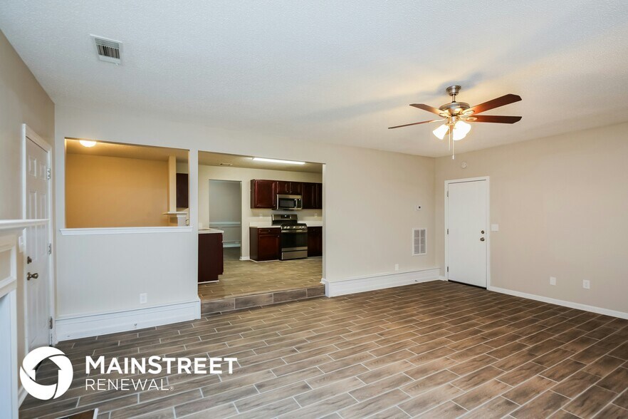 Building Photo - 5875 Sunflower Ct