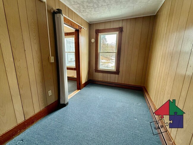 Building Photo - 37 Church Hill Rd