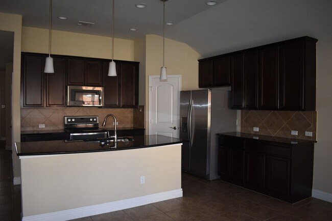 Building Photo - Tuscany Meadows 4 Bedroom in Harker Heights!