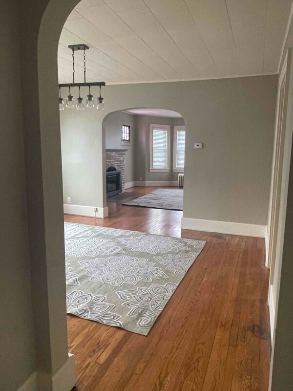 Building Photo - 349 Division St