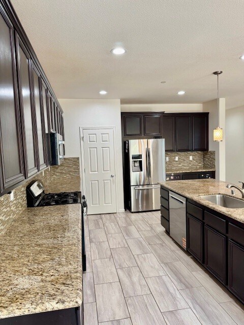 Building Photo - 2544 Tomales Bay Dr