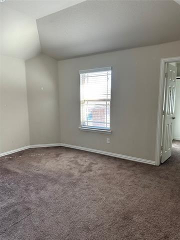 Building Photo - 912 Foxtail Dr